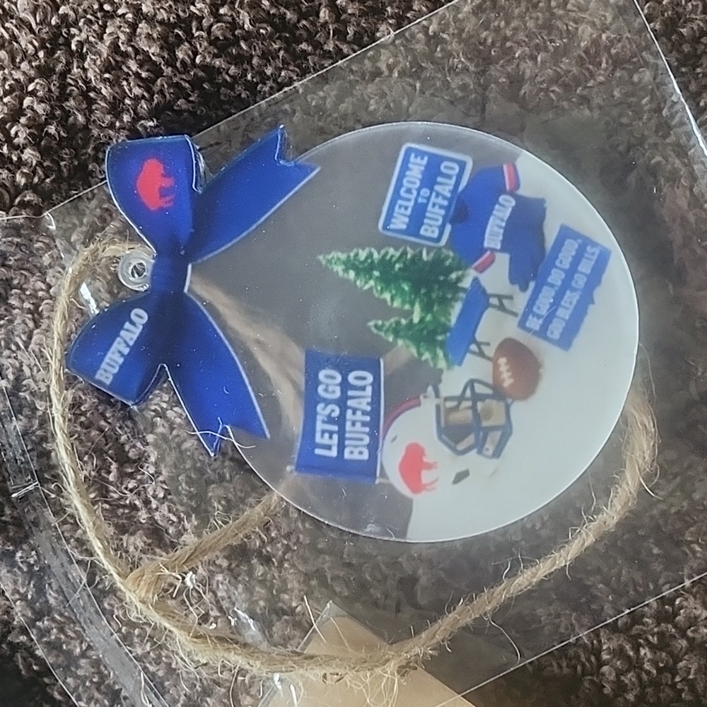 NEW Buffalo Bills Ornament, Bottle Opener & Earrings - Picture 2 of 8